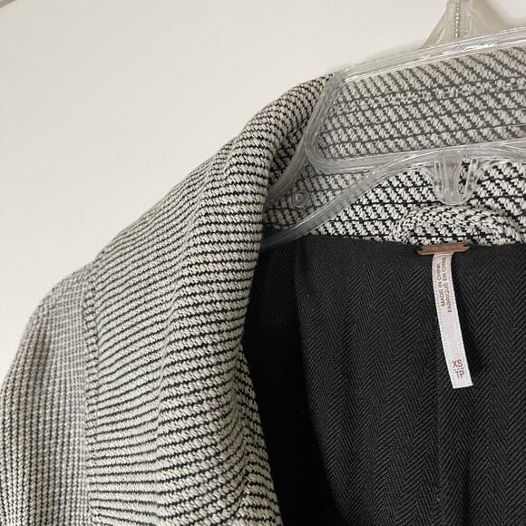 FREE PEOPLE oversized herringbone tweed black white double breasted pea coat XS - Picture 4 of 6